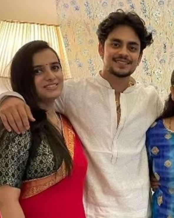Ishan Kishan with his sister in law
