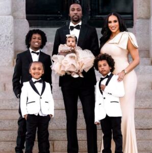 Kentavious Caldwell-Pope with wife and Children