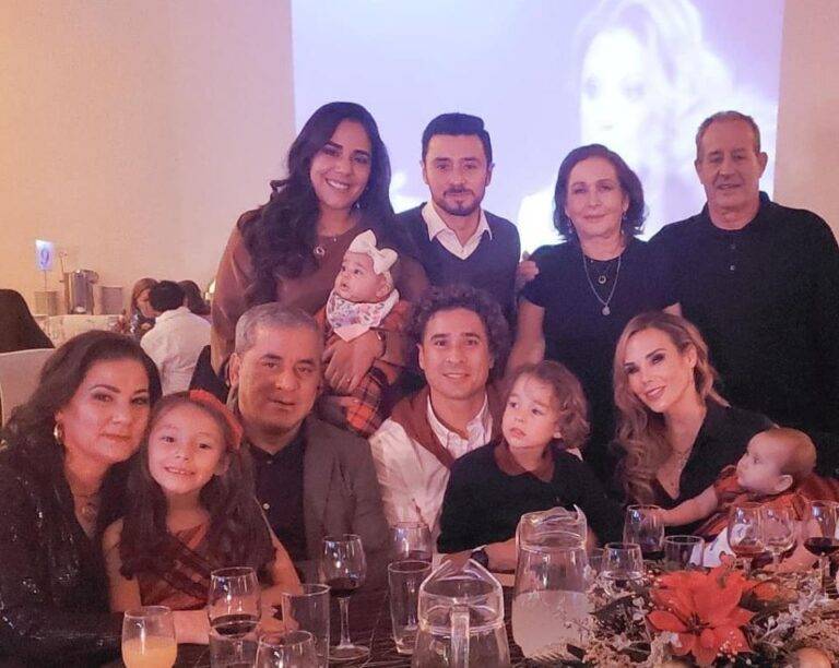 Guillermo Ochoa Net worth, Wife, Age, Height, & More [2024]