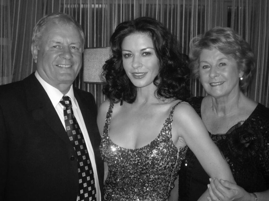 Catherine Zeta-Jones with parents