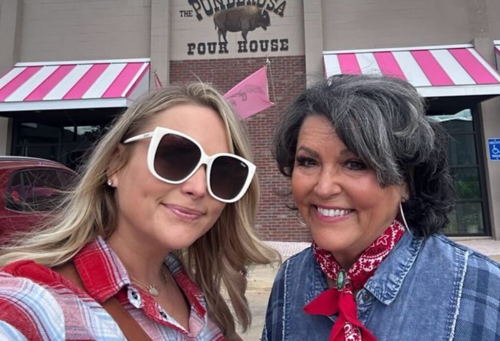 Miranda Lambert with mother Beverly June Hughes Lambert