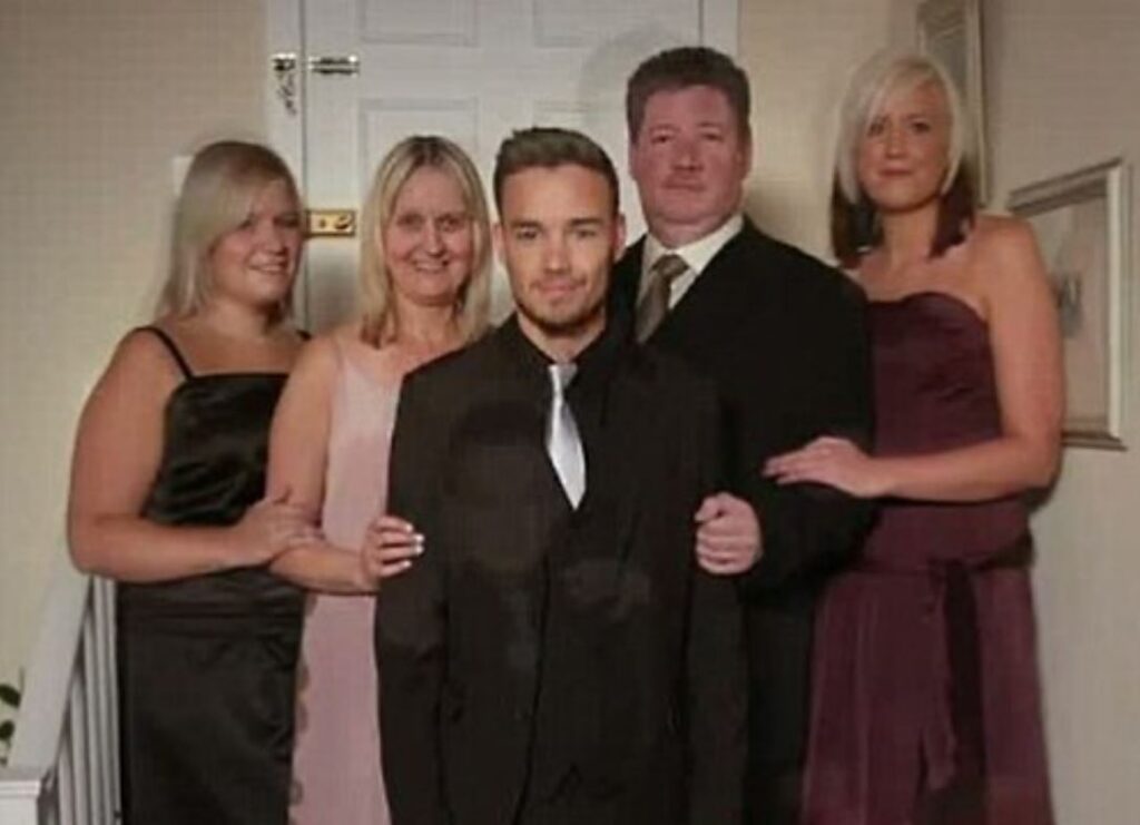 Liam Payne with family