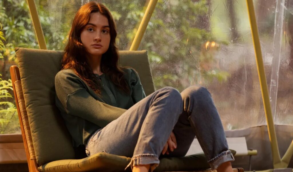 Grace Van Patten in Nine Perfect Strangers