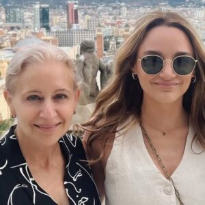 Hunter King with mother Jamie King