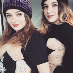 Joey King with sister Kelli King