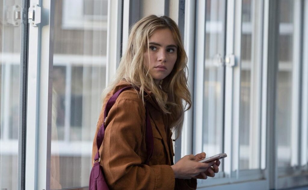 Suki Waterhouse in Misbehaviour