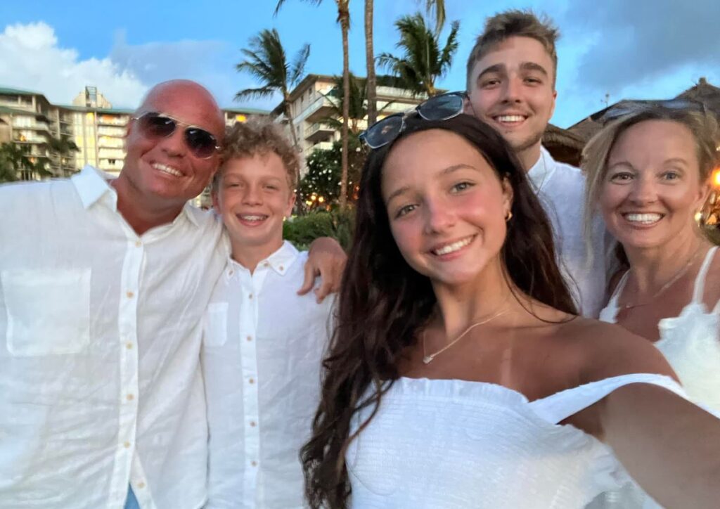 Austyn Johnso with family