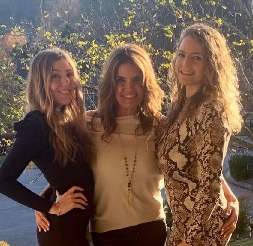 Callie and Kaitlyn with their mother Lori Hart