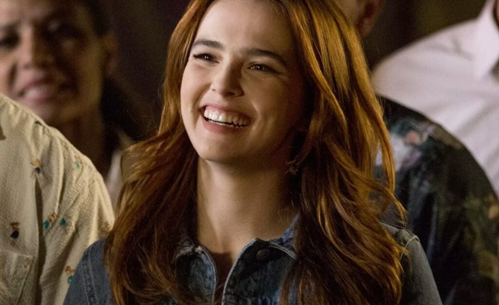 Zoey Deutch in Juror No. 2