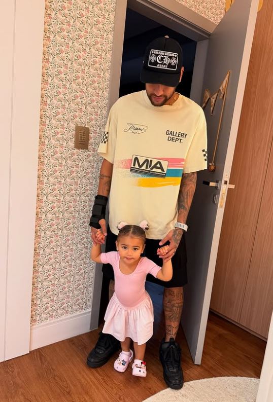 Neymar with daughter Mavie