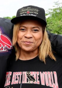 Kawhi Leonard mom Kim Robertson