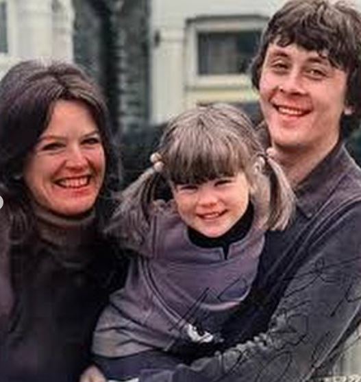 Richard Beckinsale with his wife Judy Loe & daughter kate